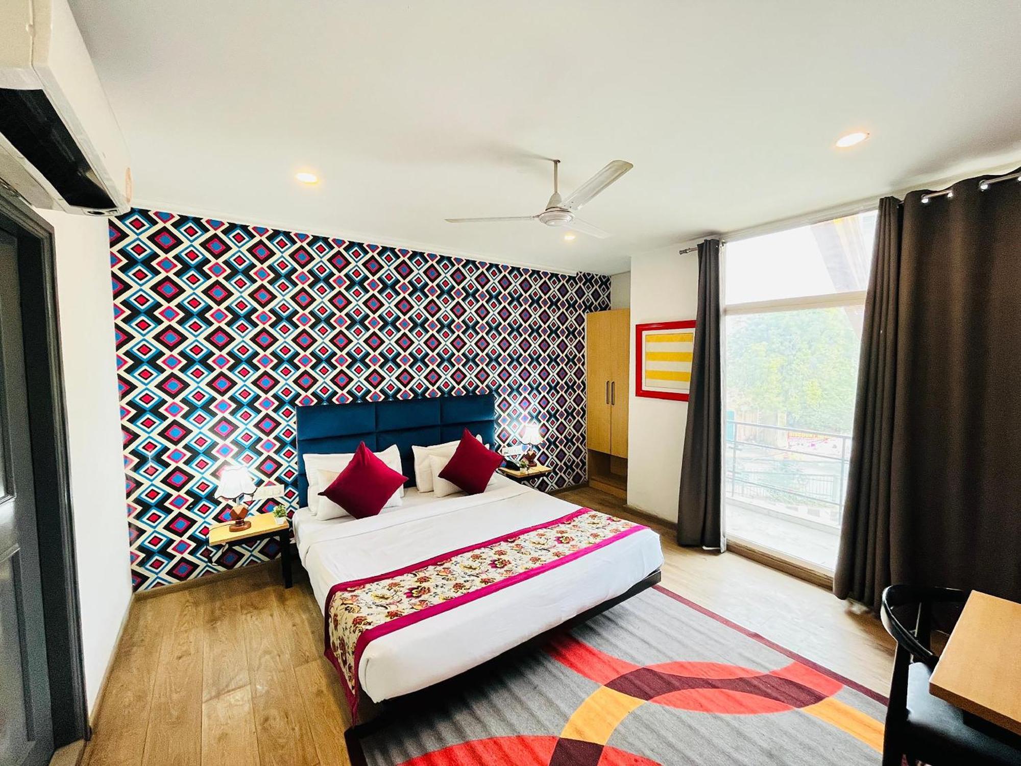 Qotel Hotel Chhatarpur - Oppsite Tivoli Garden Nova Deli Exterior foto