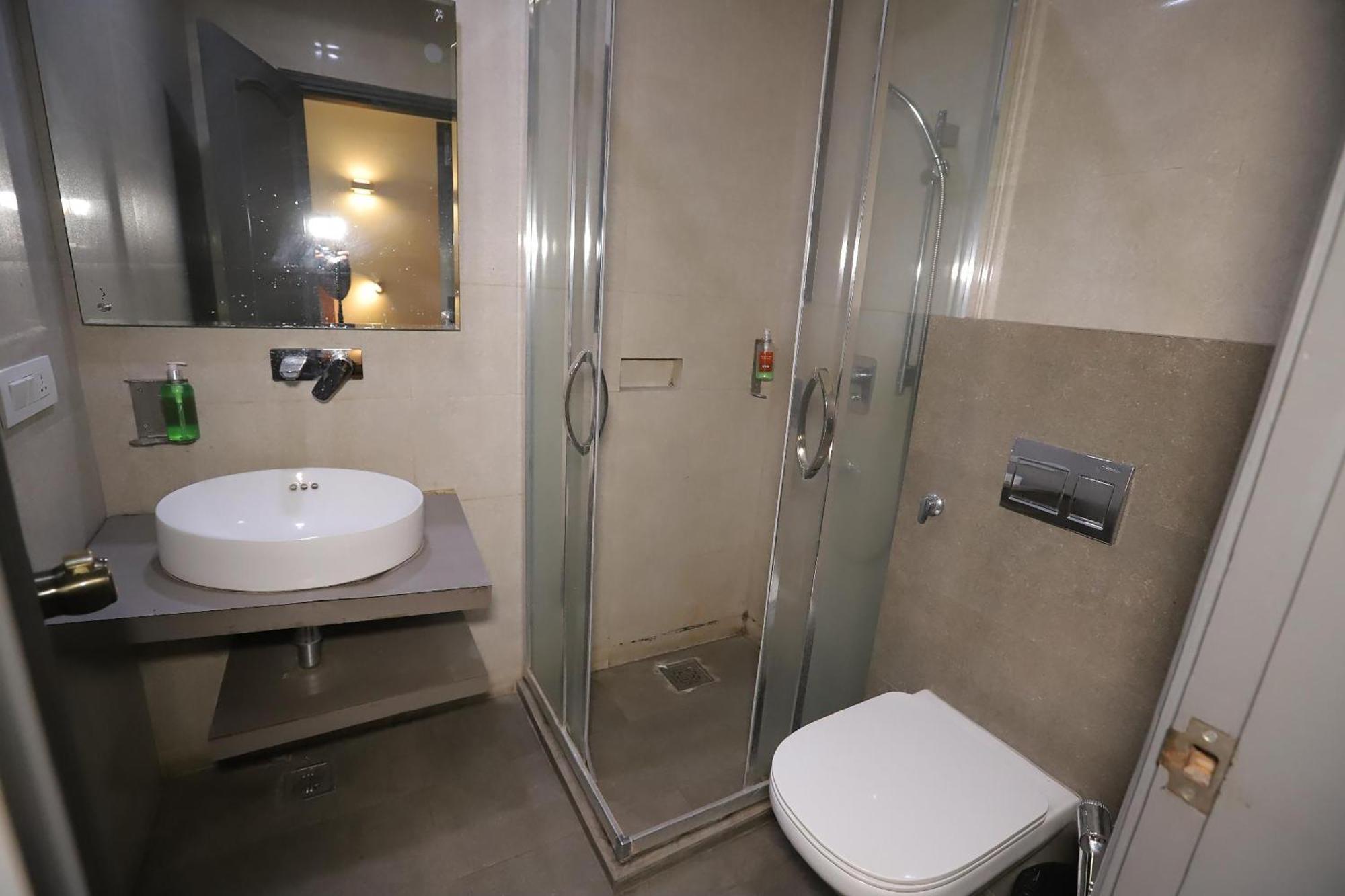 Qotel Hotel Chhatarpur - Oppsite Tivoli Garden Nova Deli Exterior foto